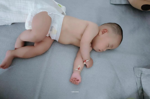 简阳9个月宝宝可以吃盐吗